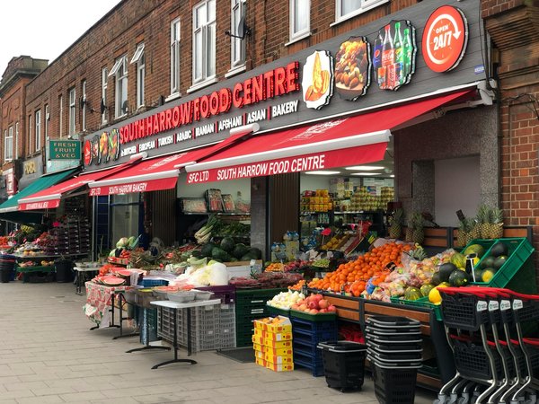 Découvrez les Secrets de la Pizza Margherita : La Recette Parfaite pour une Pâte Fine et Croustillante!